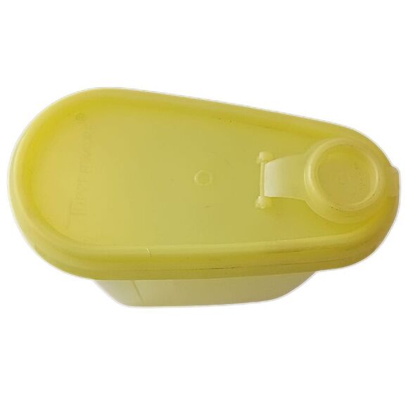 Tupperware Beverage Buddy Yellow Pitcher 792-7‎ Vintage Store & Pour 1 Quart - Picture 8 of 16